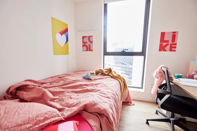 4 Bed Apartment room image 2