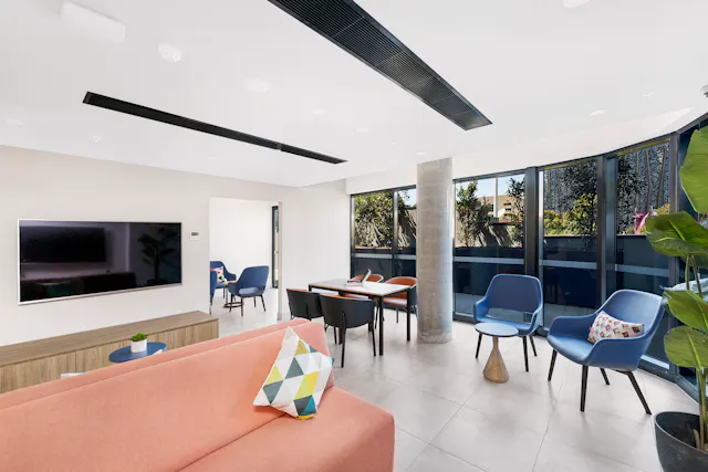 Ultra Studio room image 1