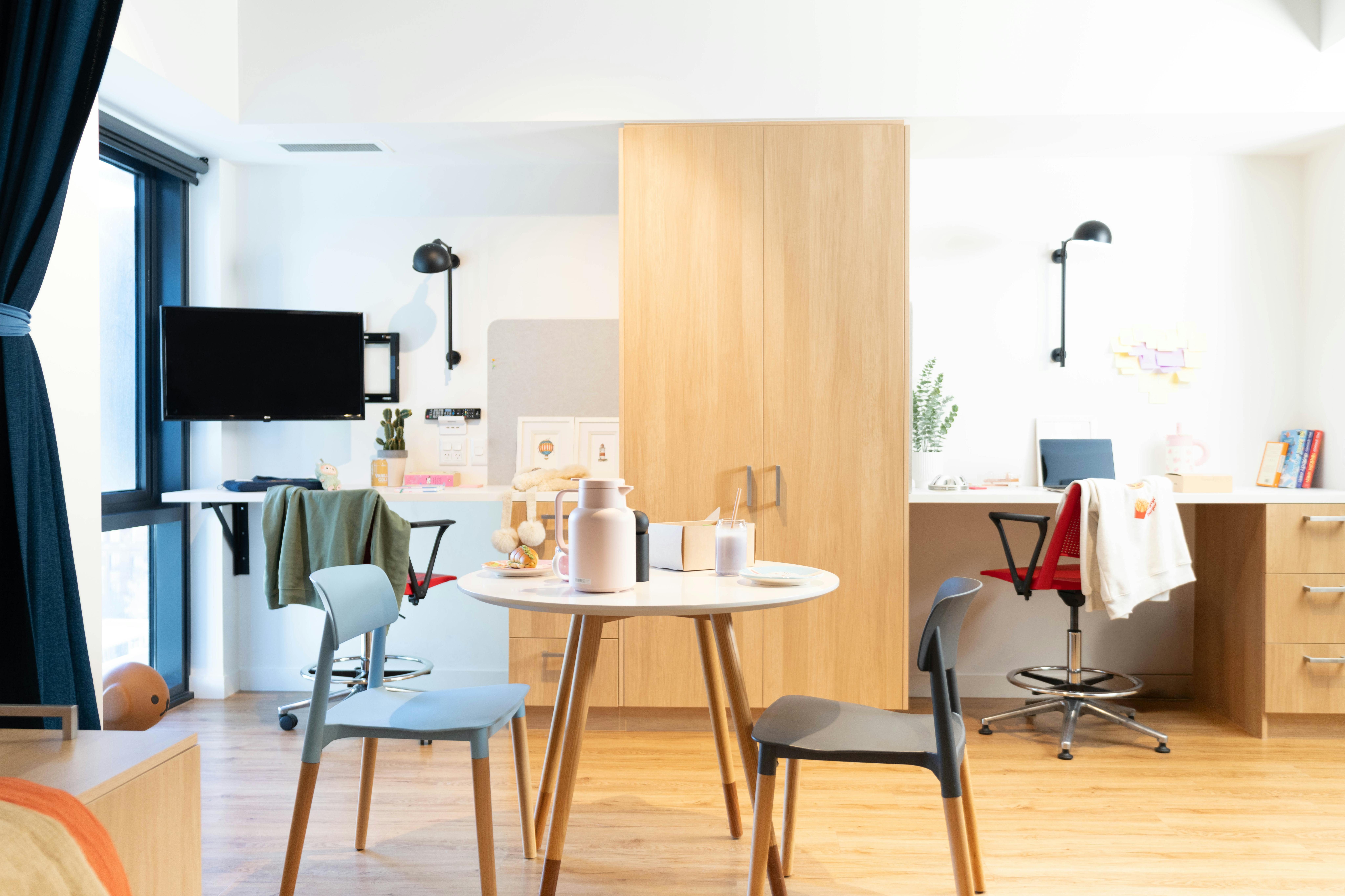 scape-uni-square-melbourne-Twin Apartment - Views