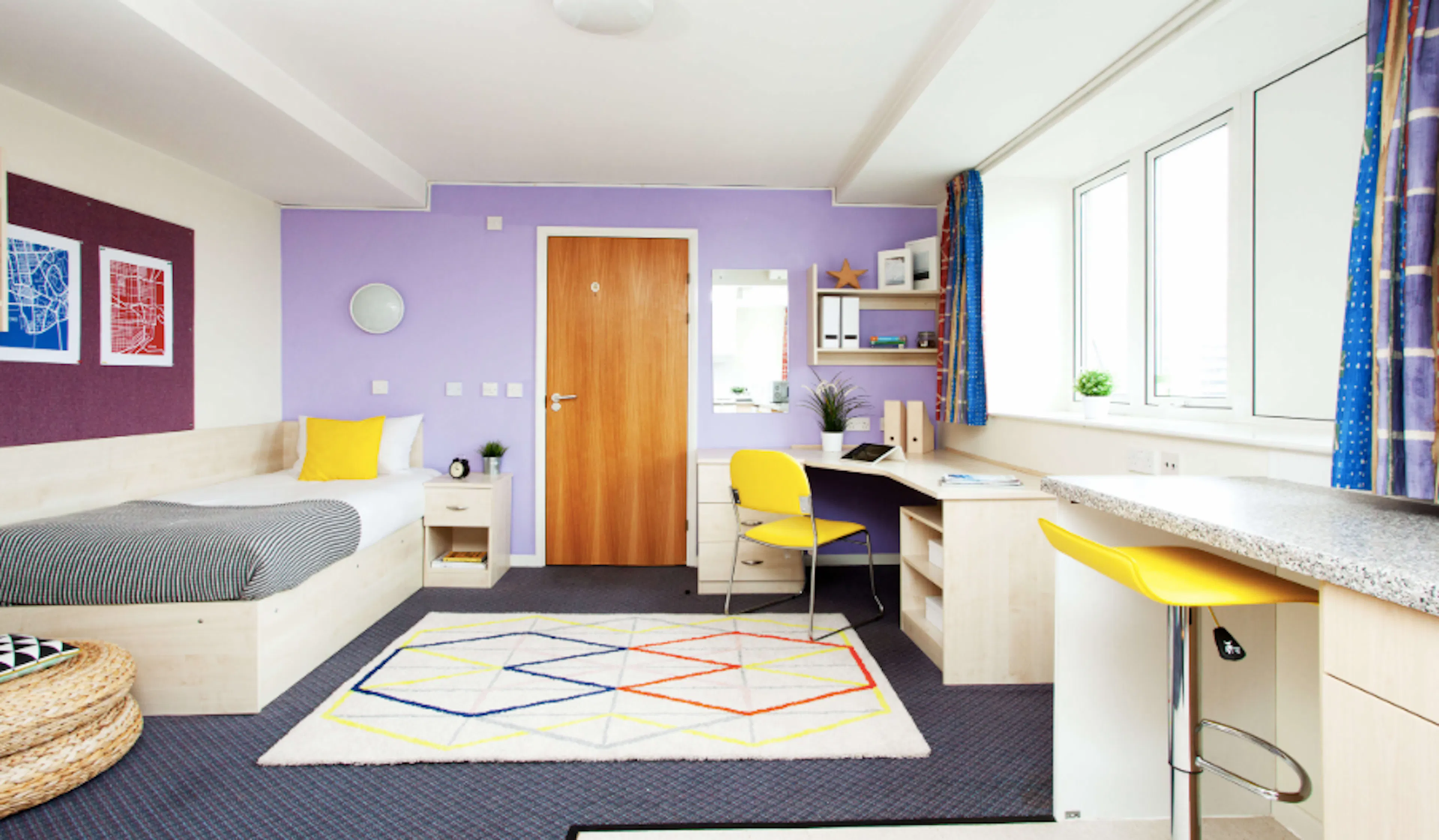 ROOM ROOM 4