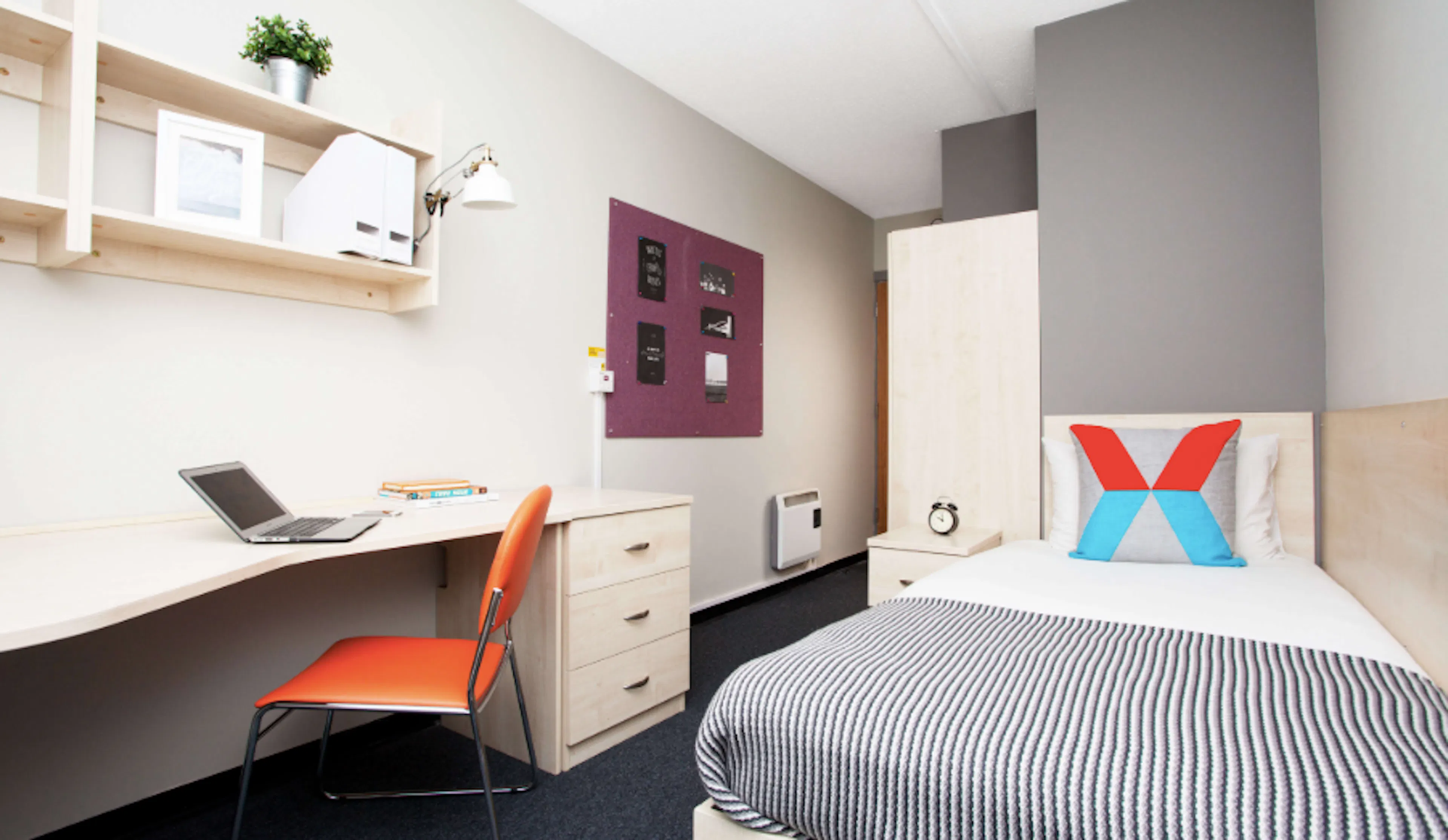 ROOM ROOM 1