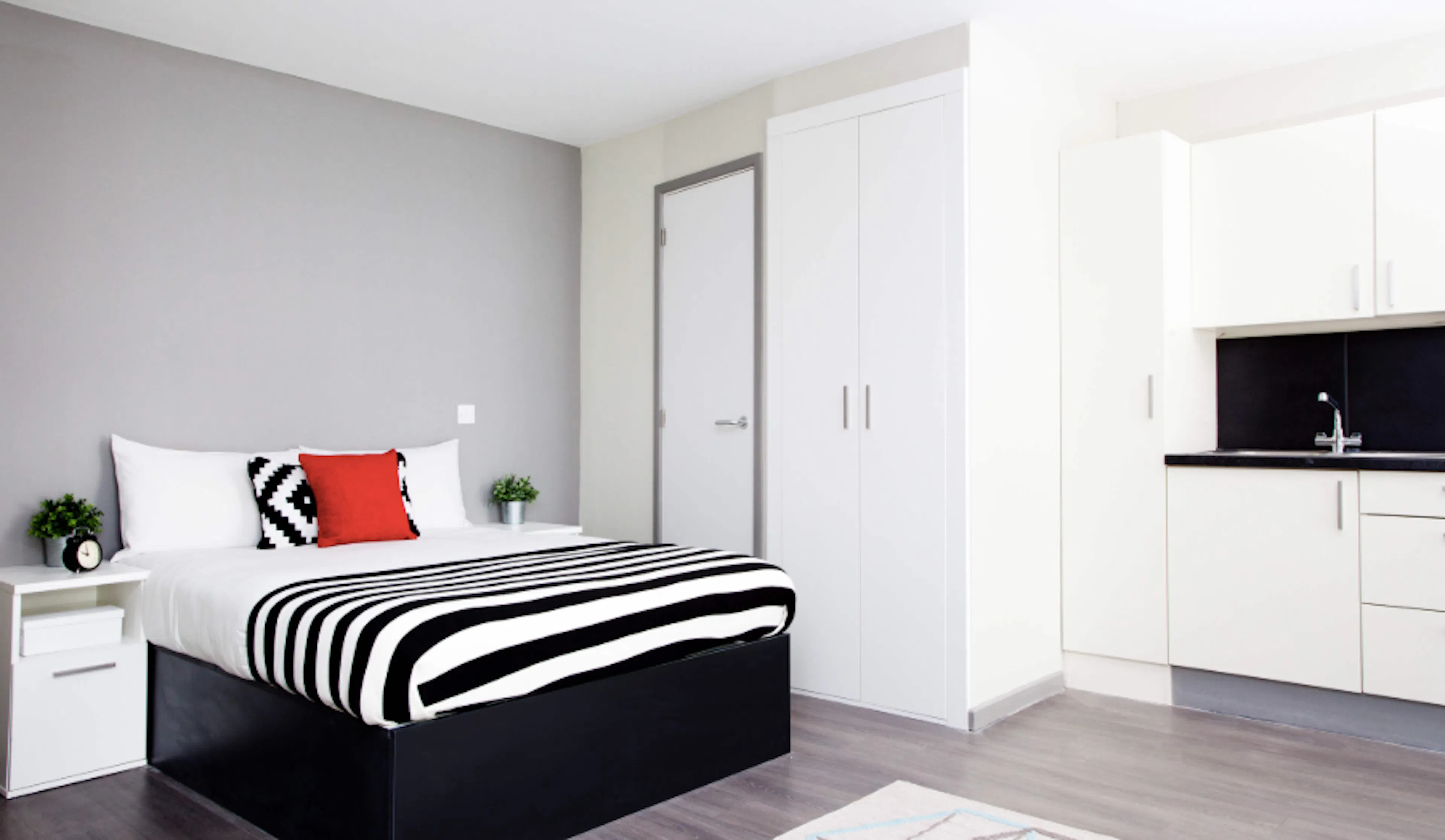 ROOM ROOM 1