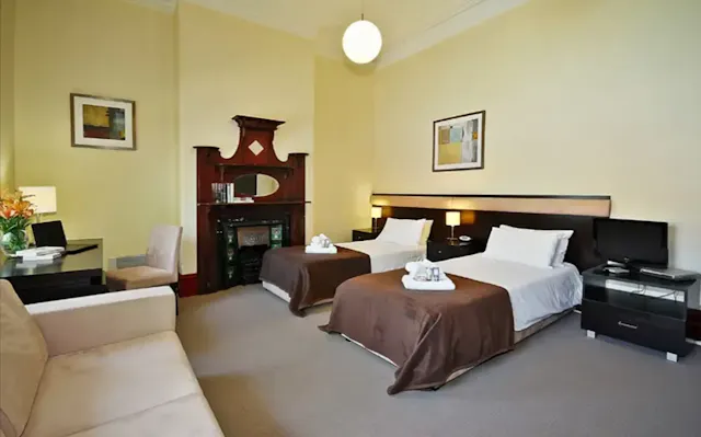 Room 1 room image 1