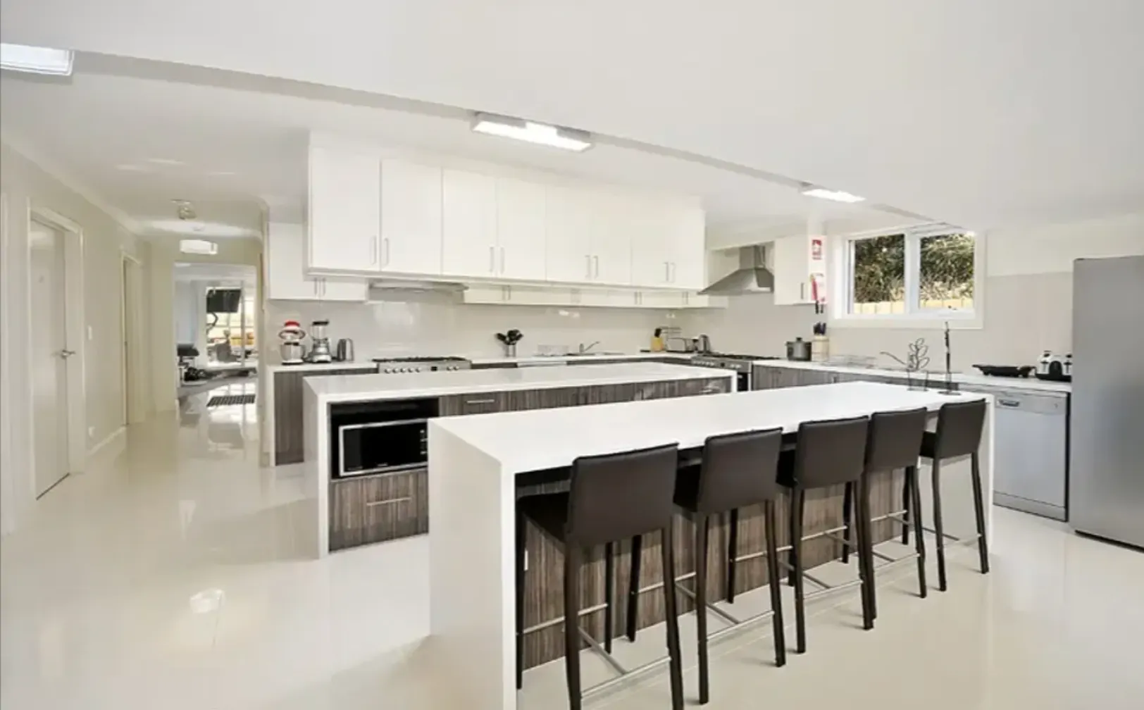 Room 12 KITCHEN 1