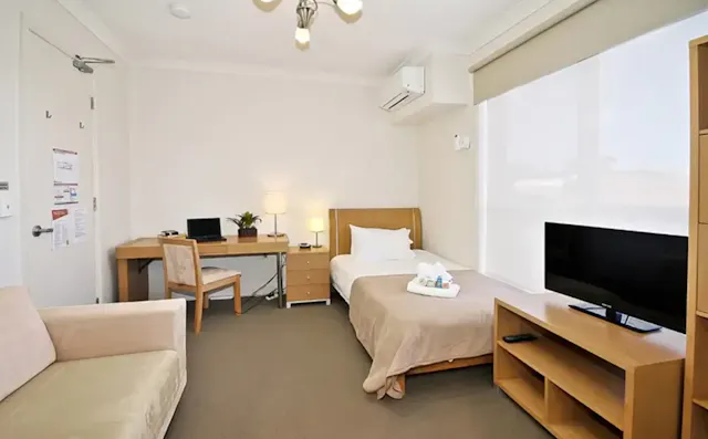 Room 15 room image 1