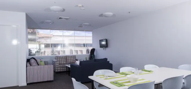 7 Bedroom Apartment - Multi Share room image 2