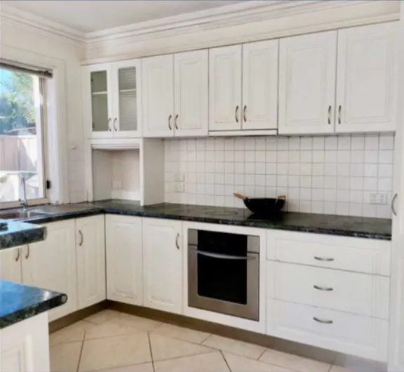 Room 6 KITCHEN 2