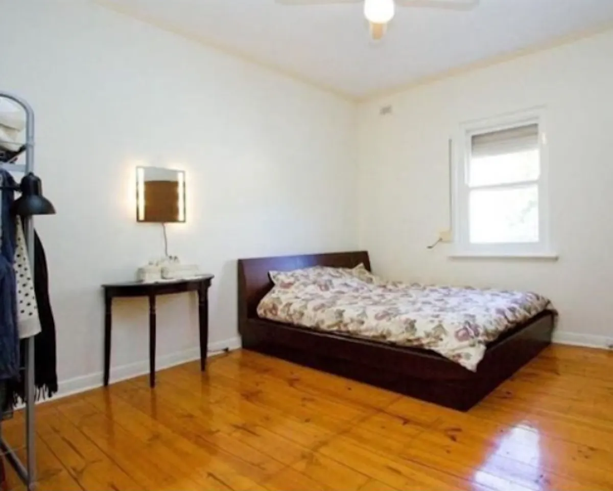Room 2 ROOM
