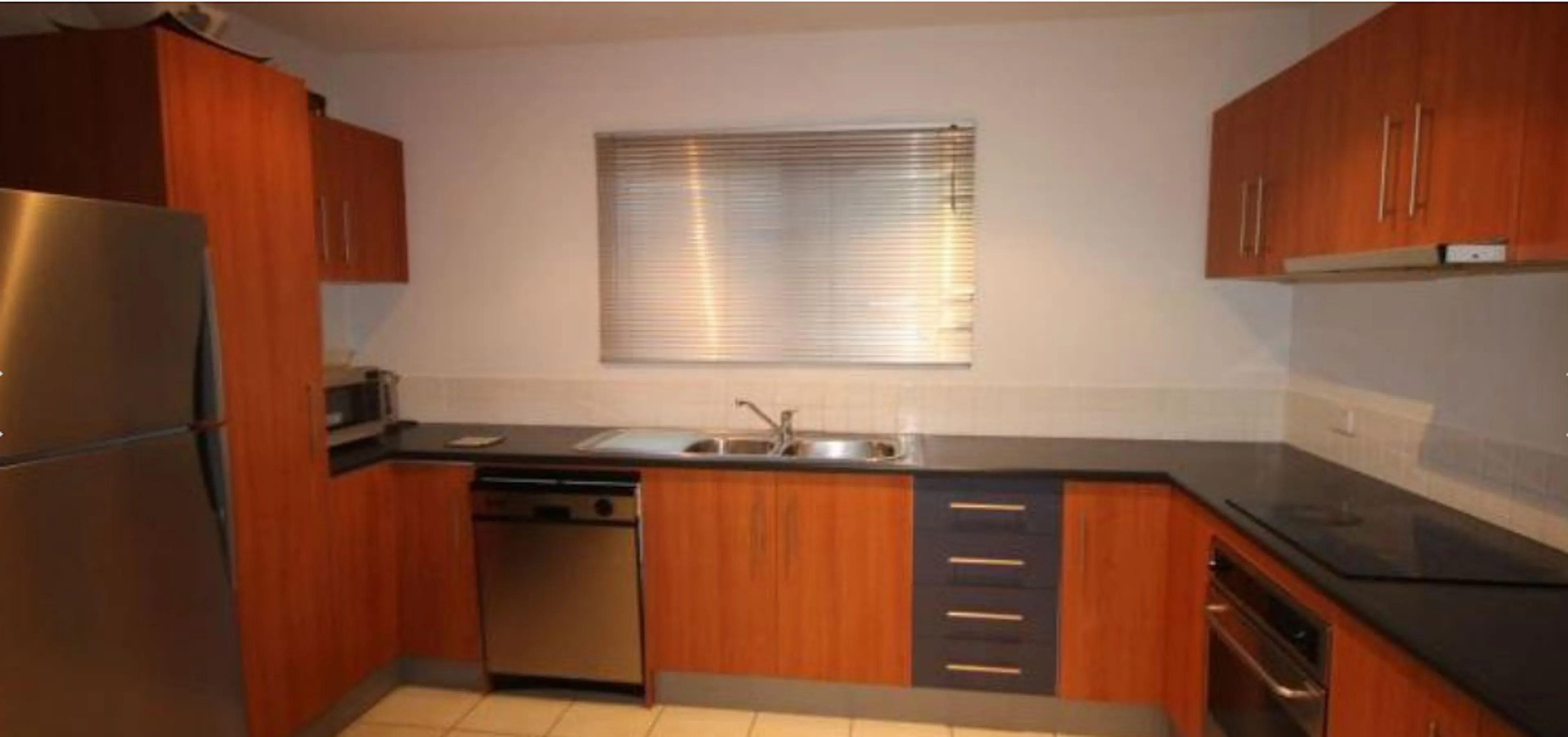 3 BDR + 1 BATH + 2 ENSUITE TOWNHOUSE KITCHEN 2