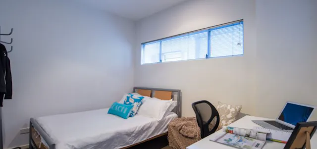 2 BDR - LVL 1 & 2 room image 1