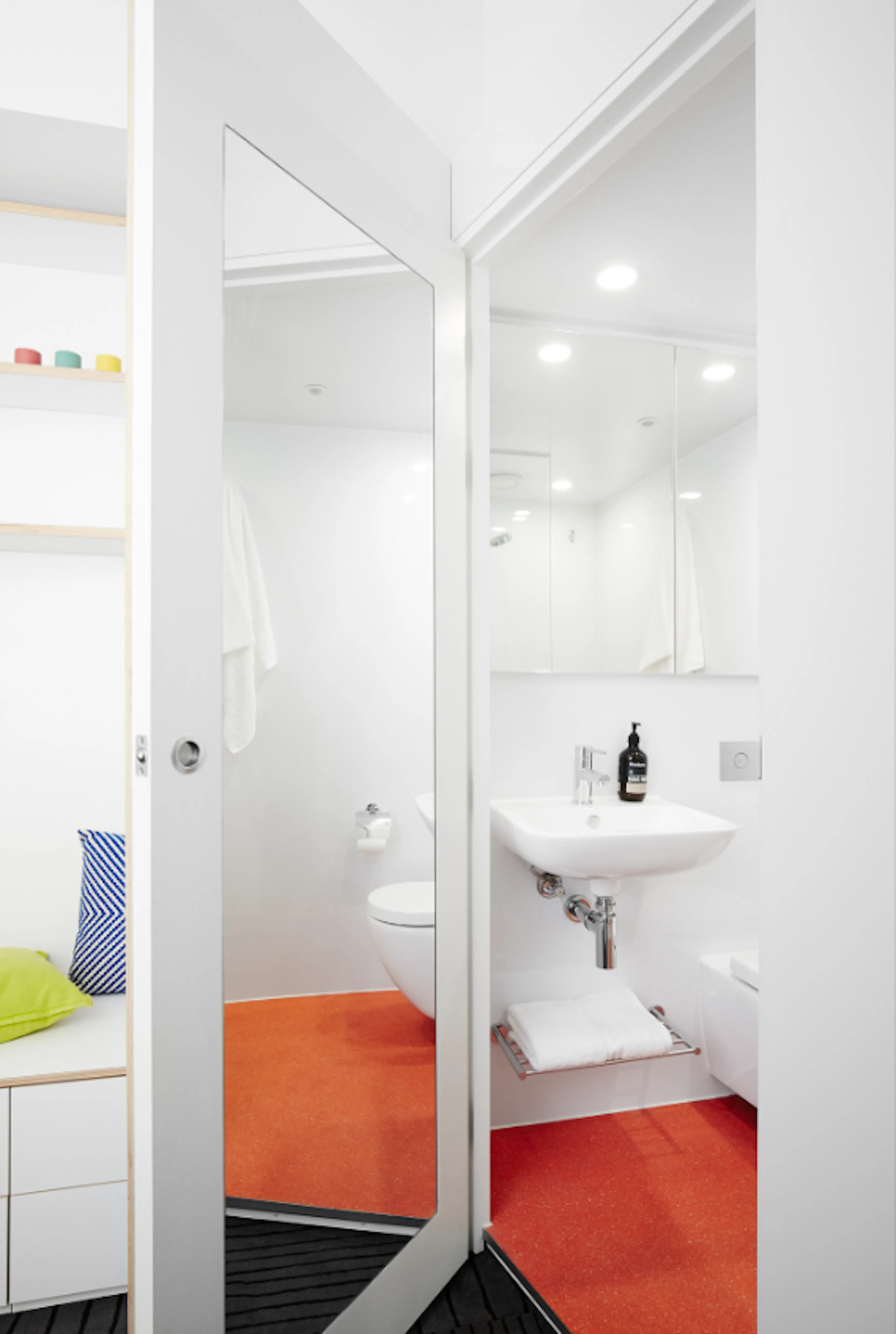 2 Bedroom Apartment BATHROOM 2