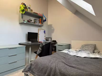 albert-square-nottingham-ROOM