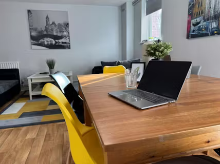 albert-square-nottingham-ROOM