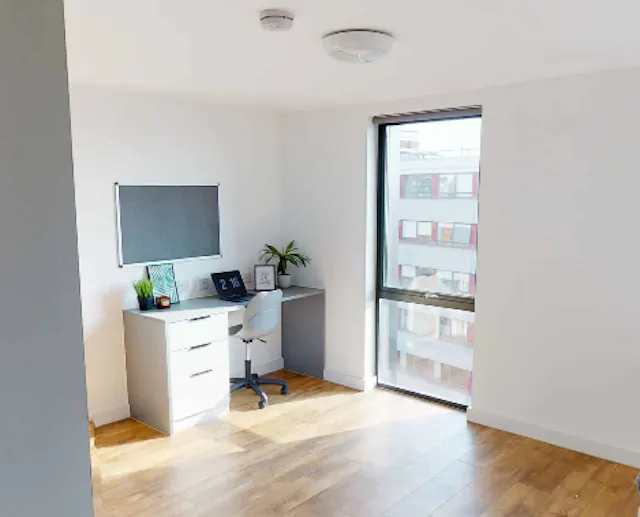 Deluxe Studio room image 3