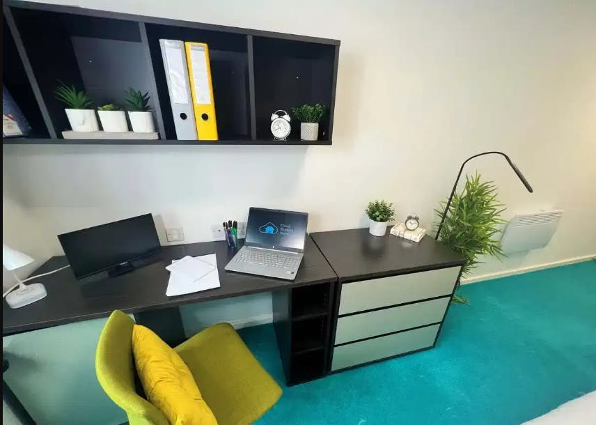 Deluxe Ensuite
