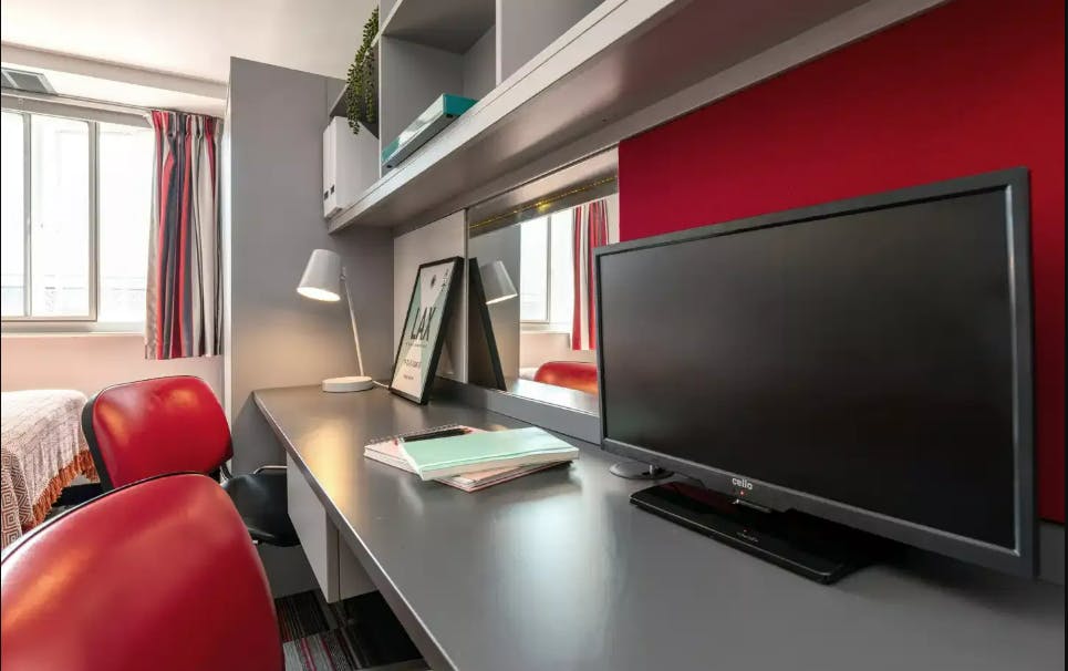 Deluxe Plus Double Studio
