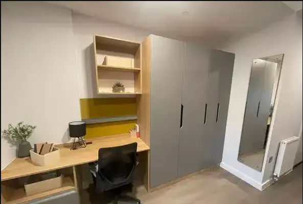 Gold Studio room image 4