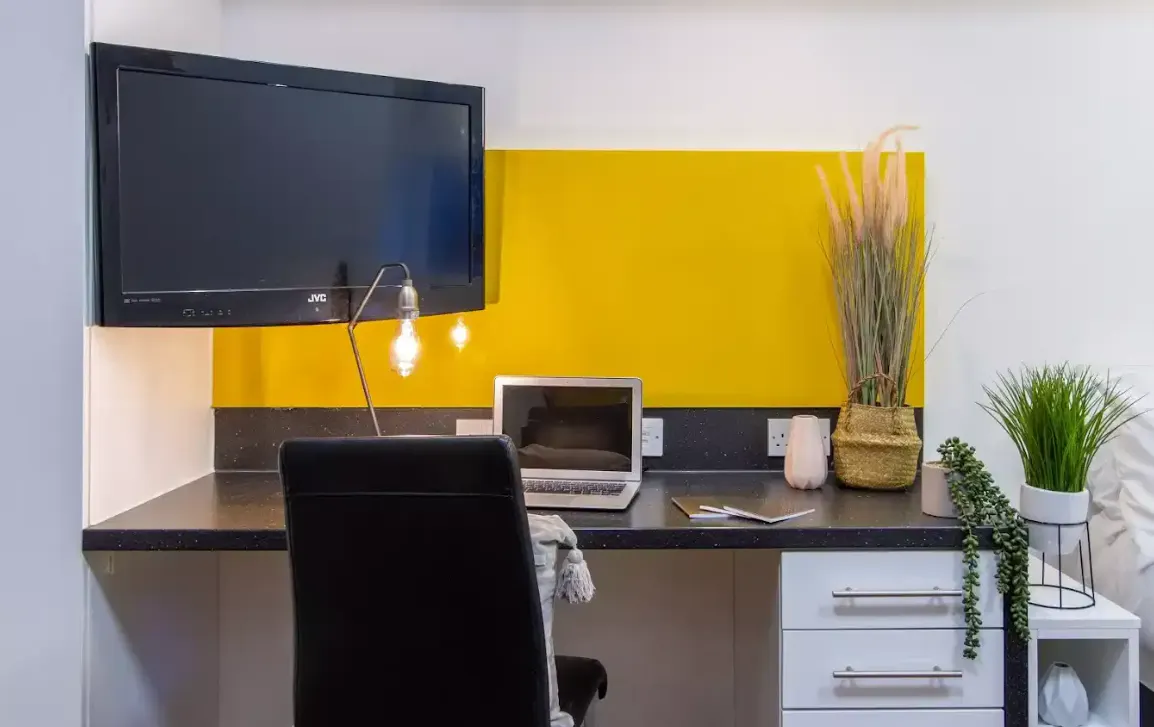 Bronze Studio