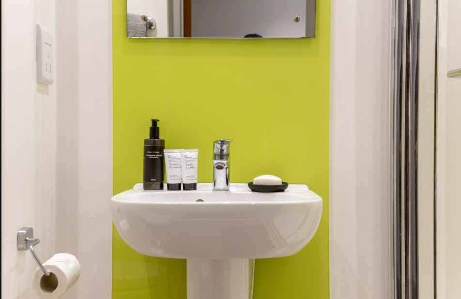 Deluxe En-Suite