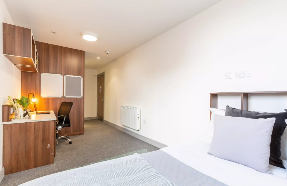Deluxe En-Suite