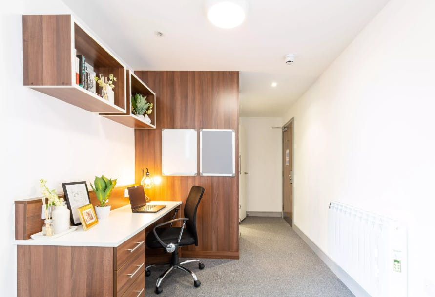 Deluxe En-Suite