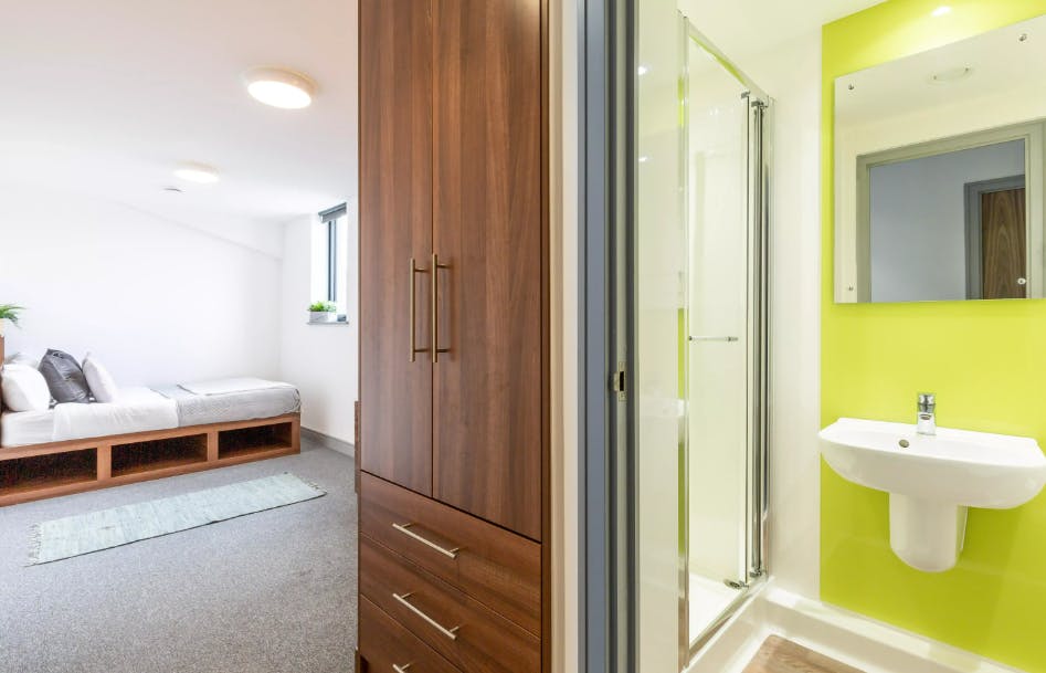 Deluxe En-Suite