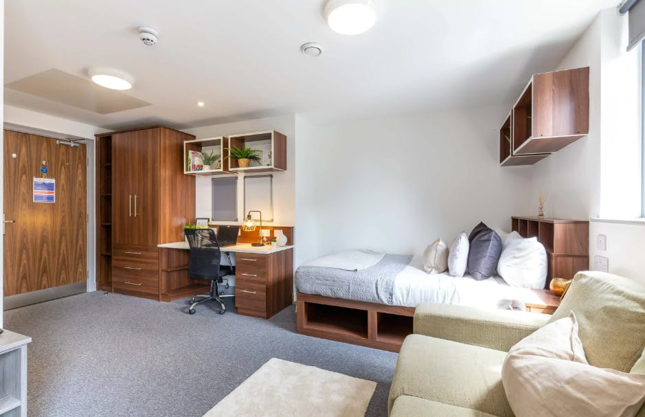 Standard Plus Studio with double occupancy