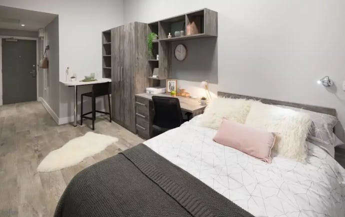 2-Bed Apartment Plus