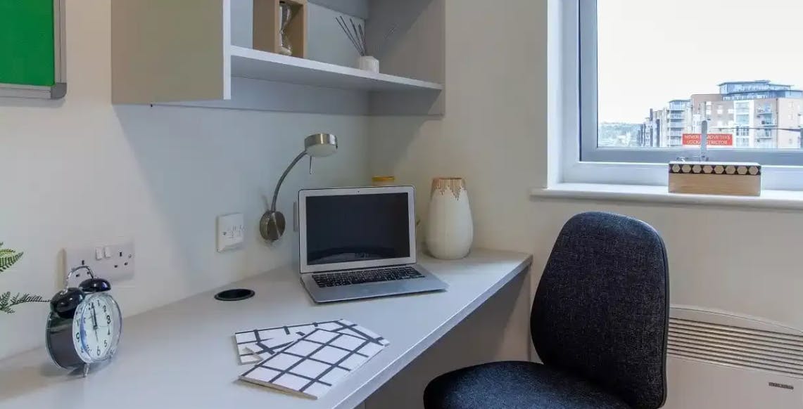 Gold Ensuite