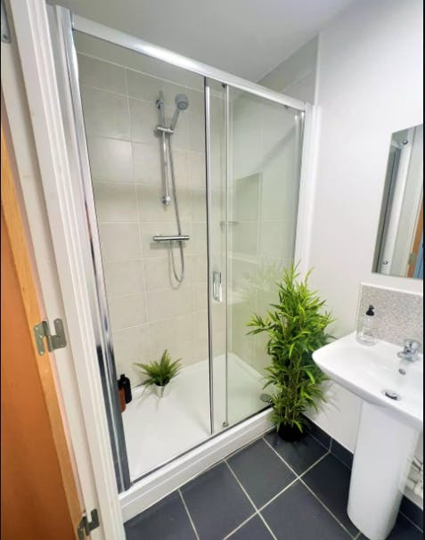 Classic En-Suite
