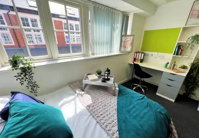Ground Floor Premier Studio