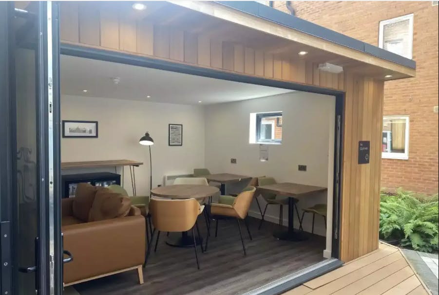 Silver En Suite Plus