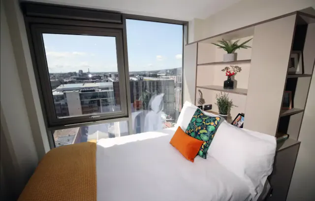 Platinum En-Suite room image 2