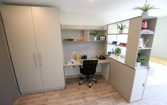 Gold Studio room image 3