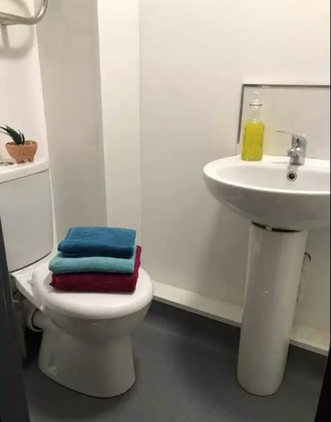 Classic En-Suite