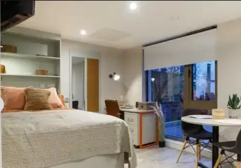 Premium Studio Accessible