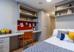 calico-liverpool-Block B Lower Floor Silver En Suite