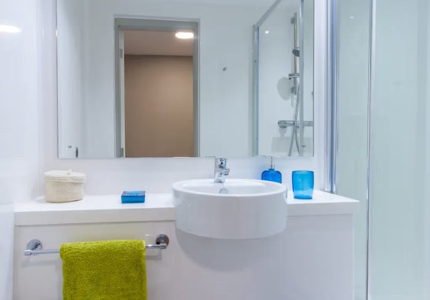 Block B Lower Floor Silver En Suite
