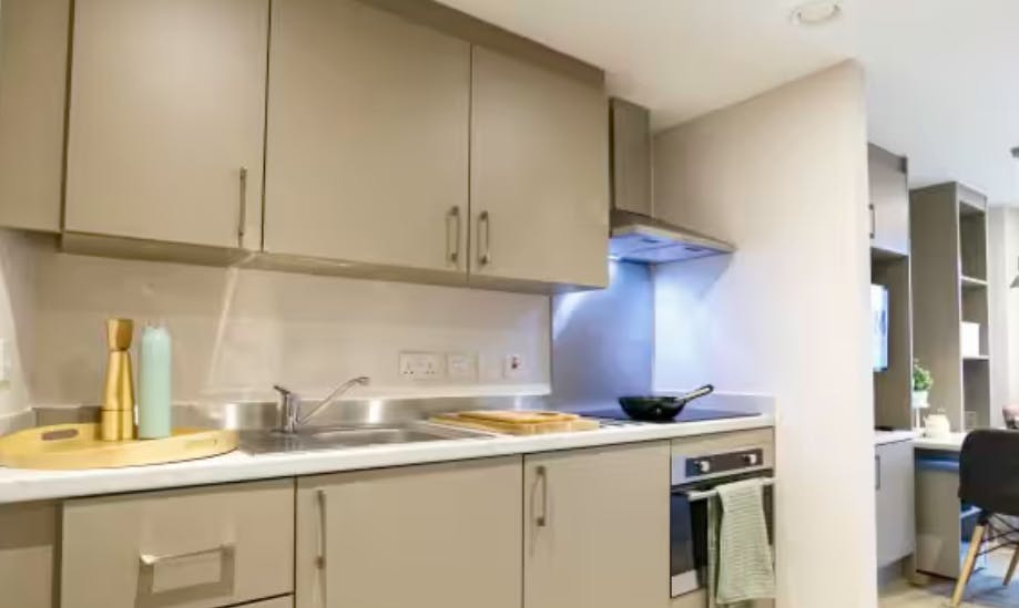 Premium One Bed Apartment Accessible