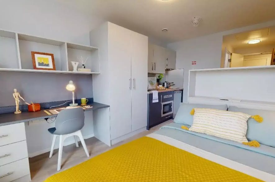Gold One Bed Apartment Plus