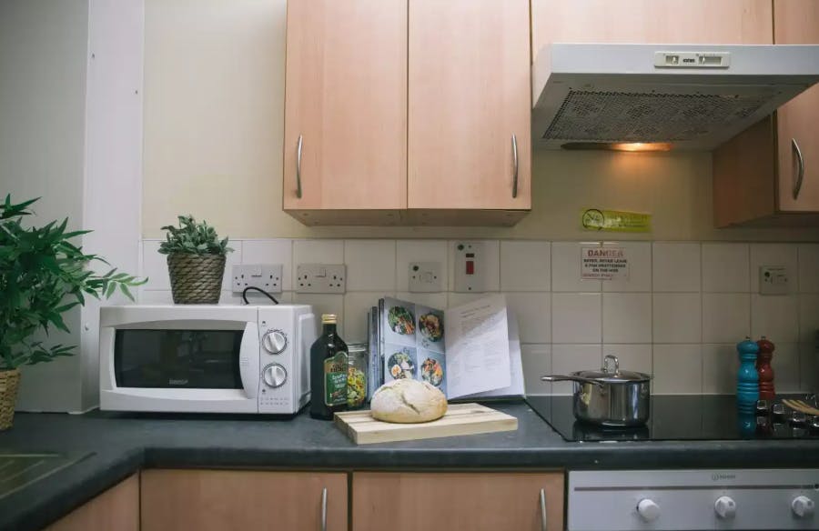 Silver En Suite