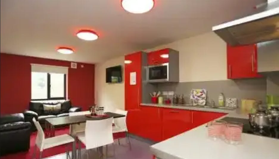 Classic Ensuite Lower Ground – Kentish House