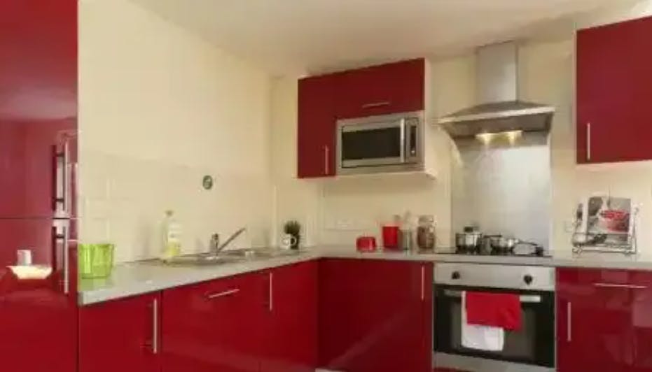 Classic Ensuite – Tallis Court