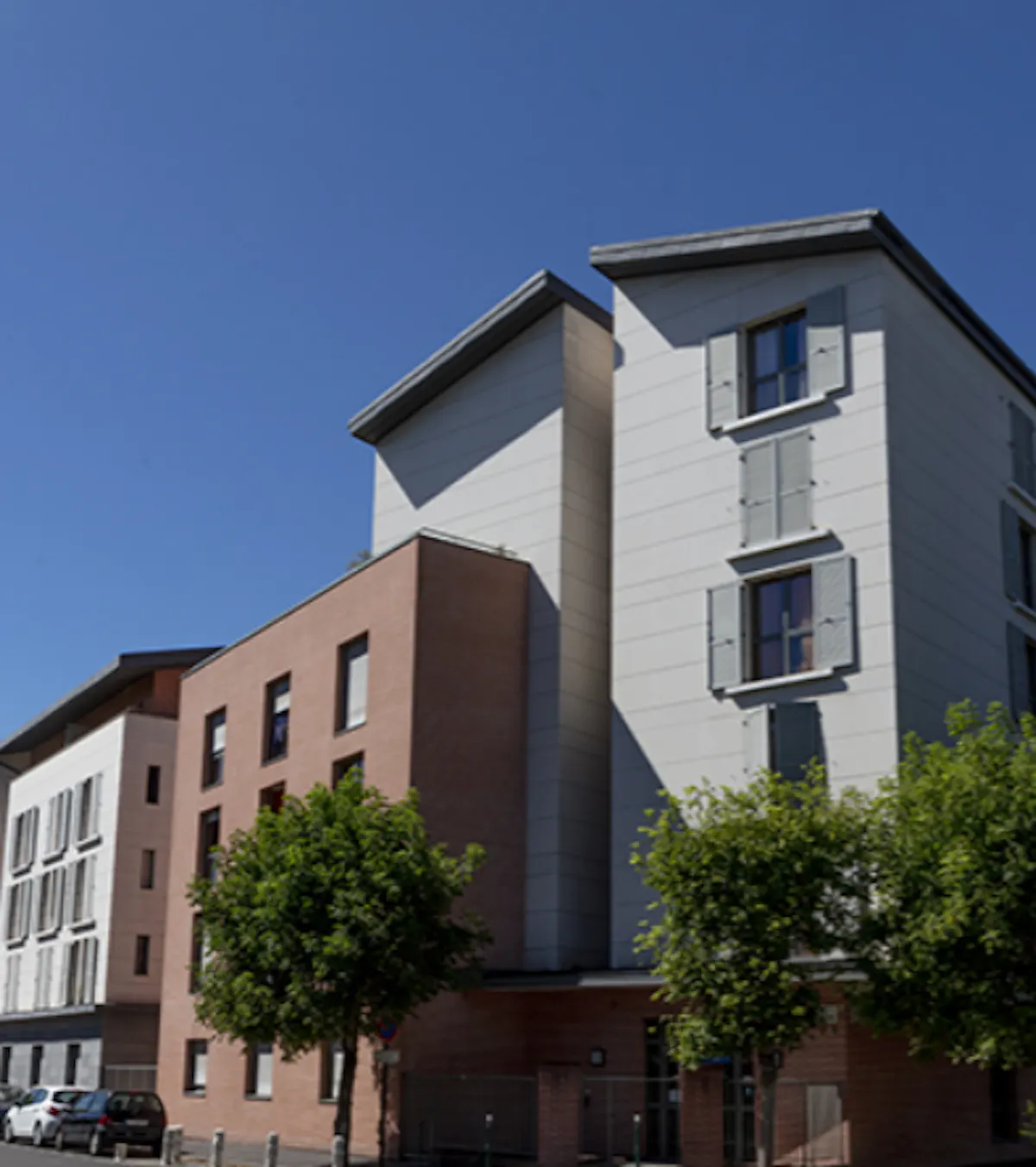 BUILDING BUILDING