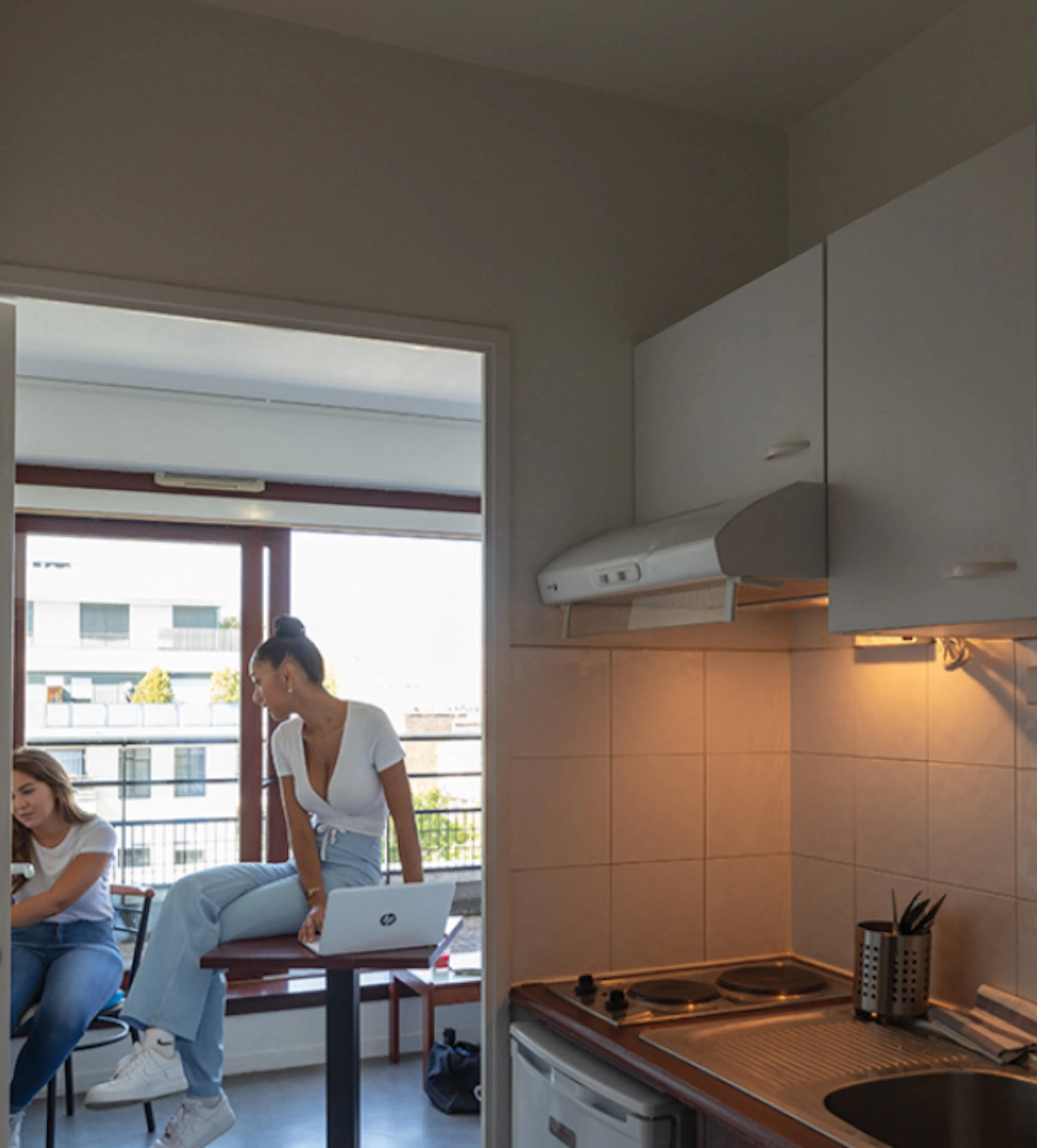 Studio KITCHEN 1