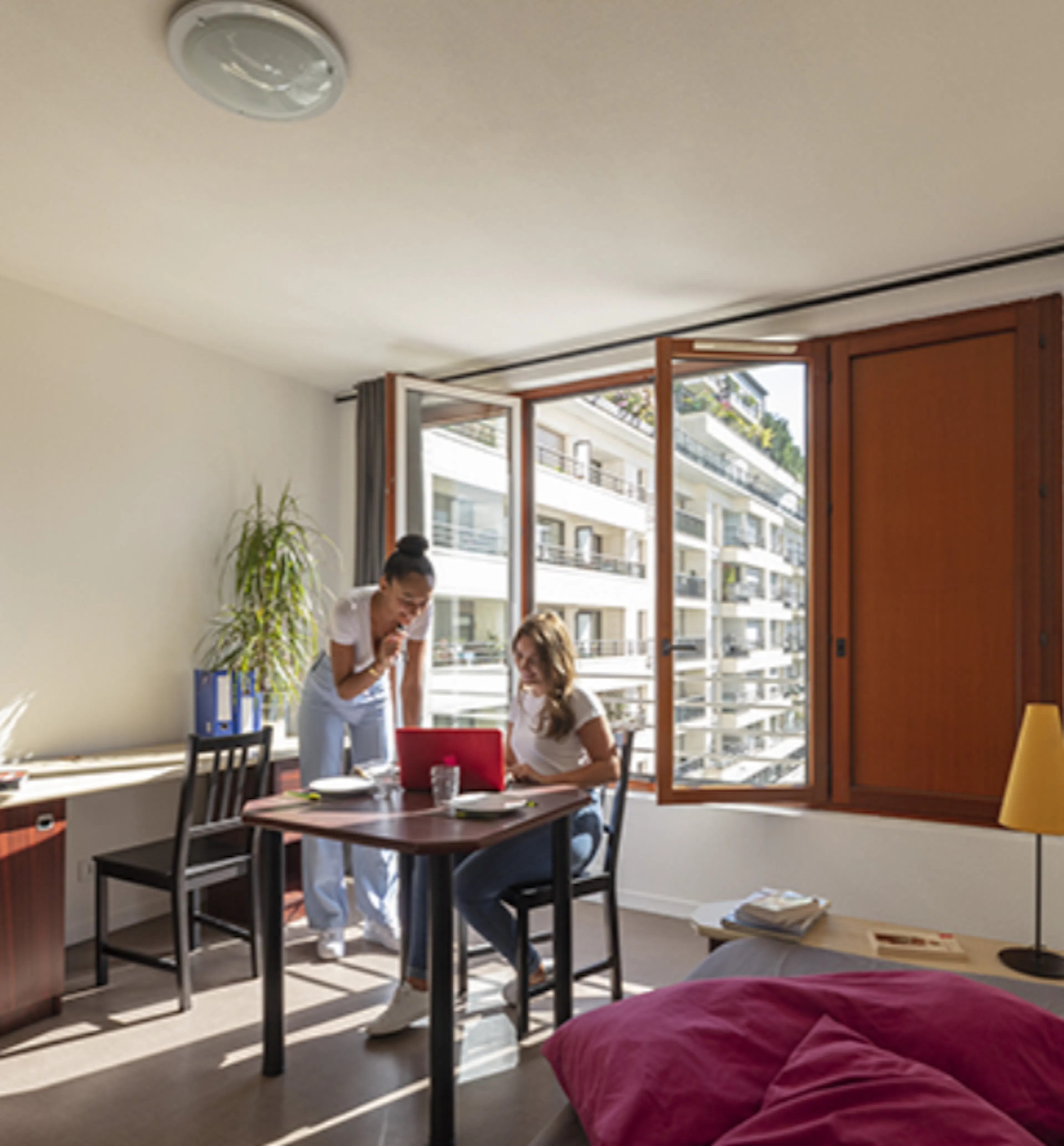 ROOM ROOM 1