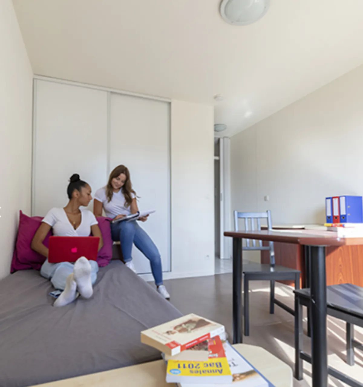 ROOM ROOM