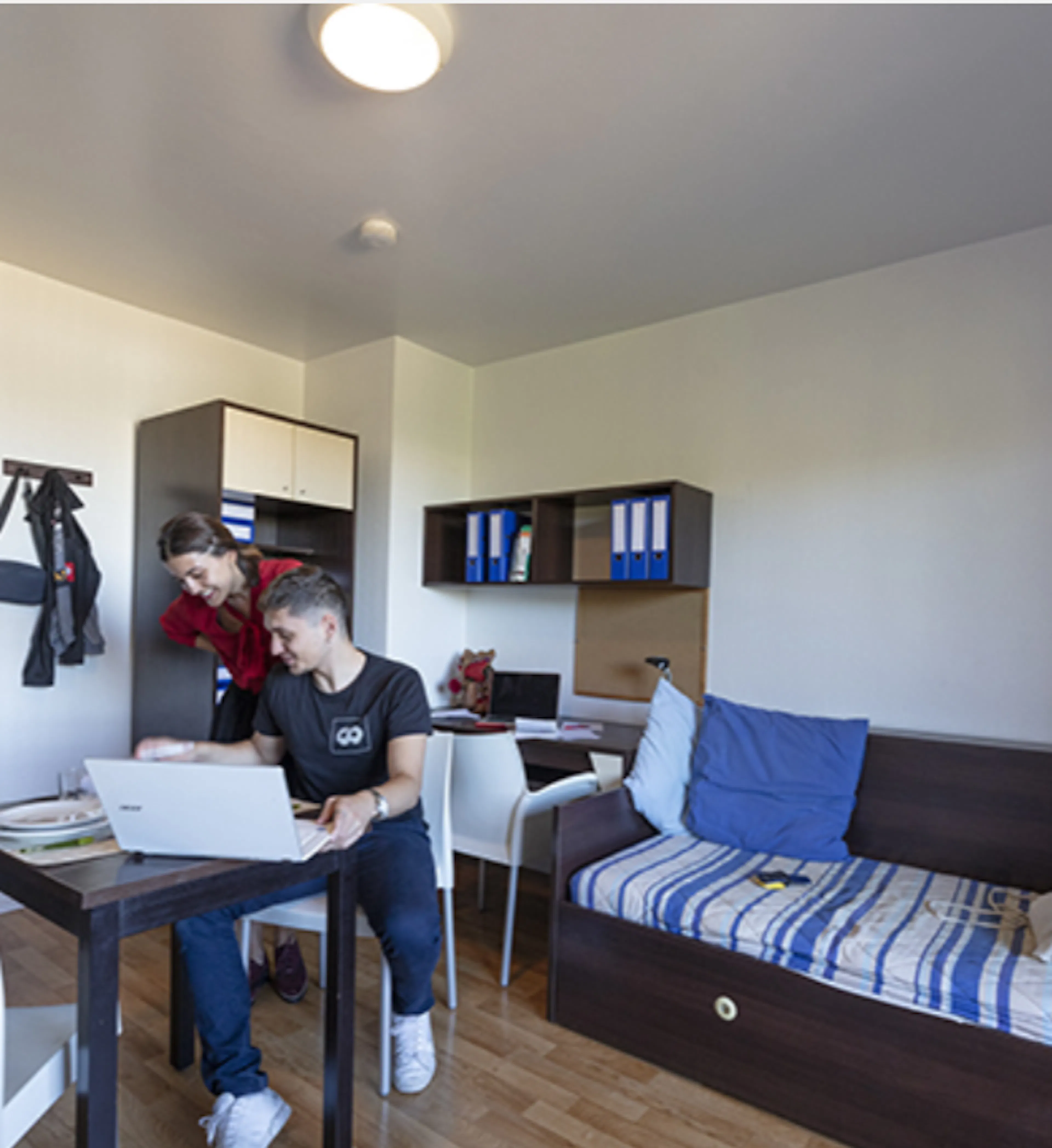 Studio Room ROOM 1