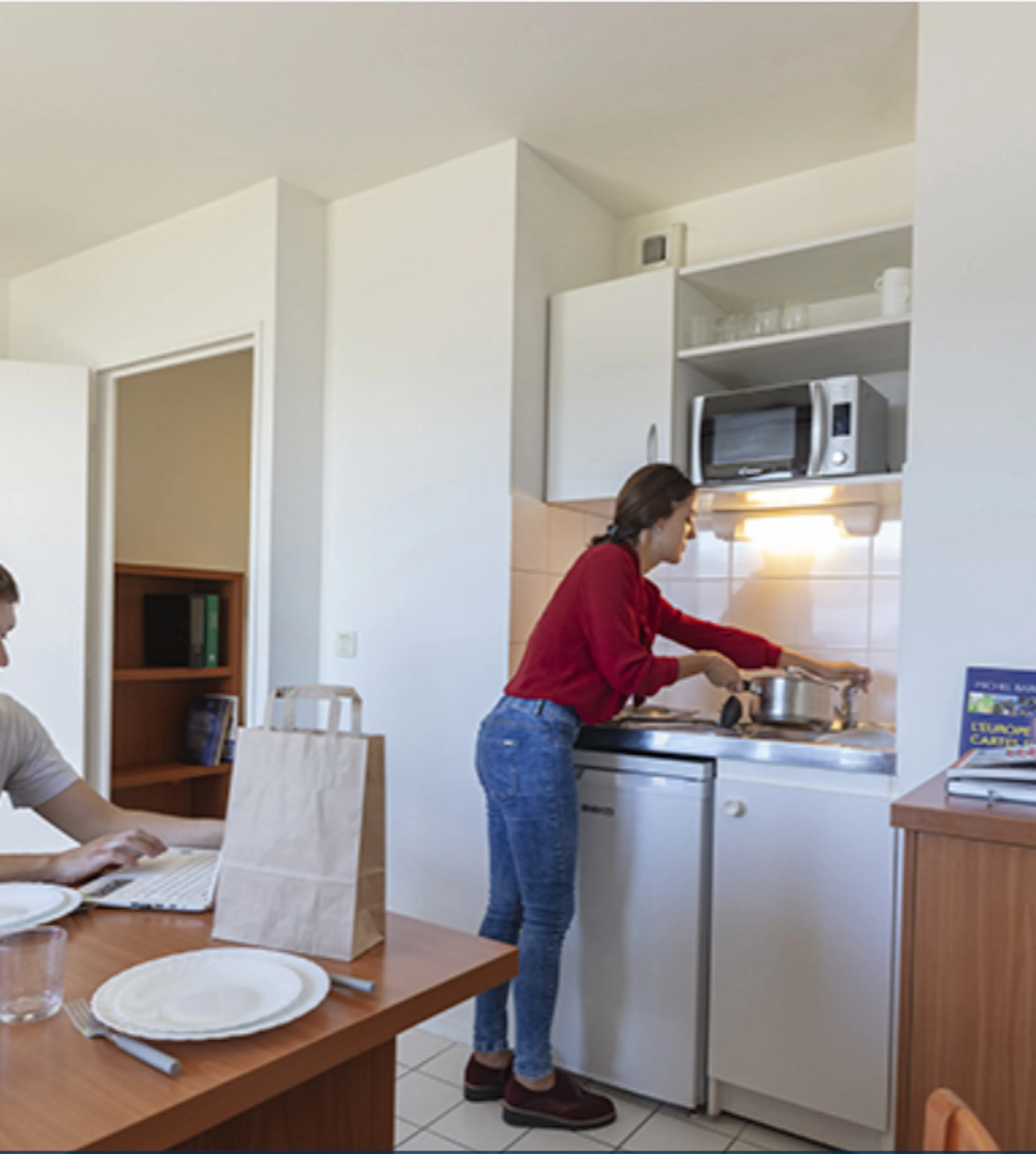 Studio Room KITCHEN 4