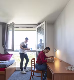 the-eaglet-paris-ROOM